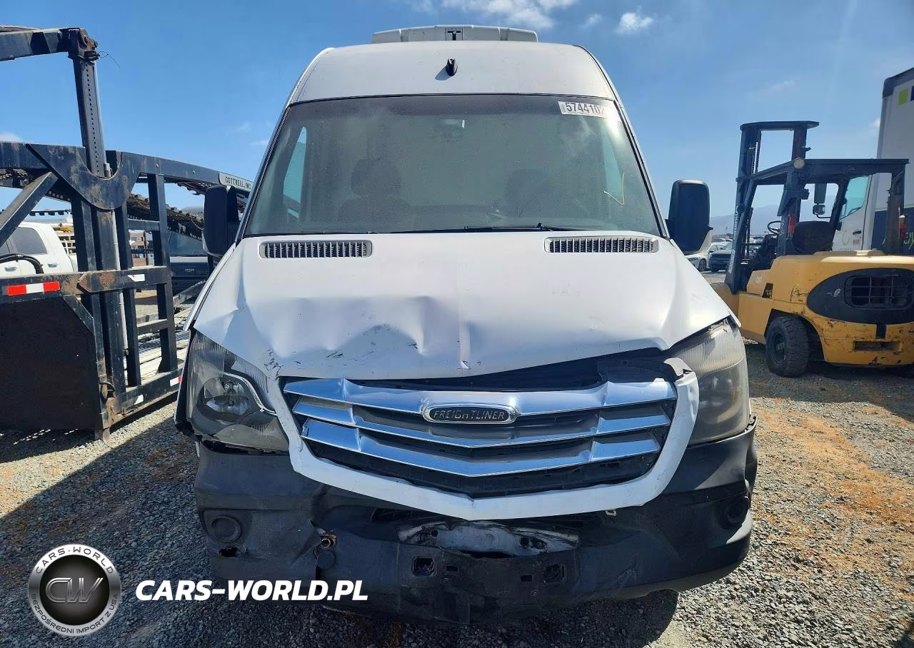 2015 Freightliner Sprinter 2500 Refrigerated Delivery Van VIN:WDYPE8DC5FP169924 - 5
