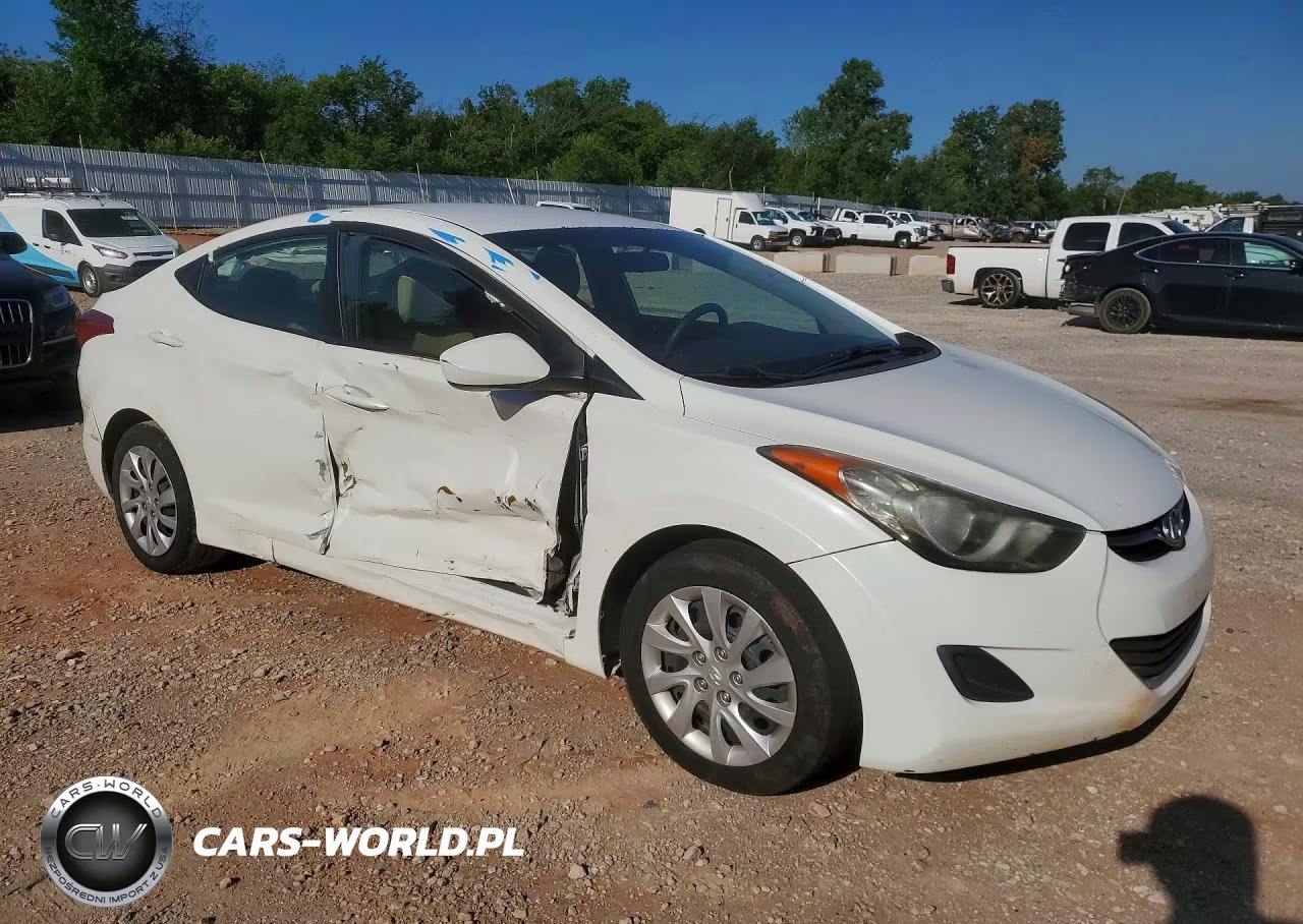 2012 Hyundai Elantra Gls VIN:5NPDH4AE4CH067896 - 4