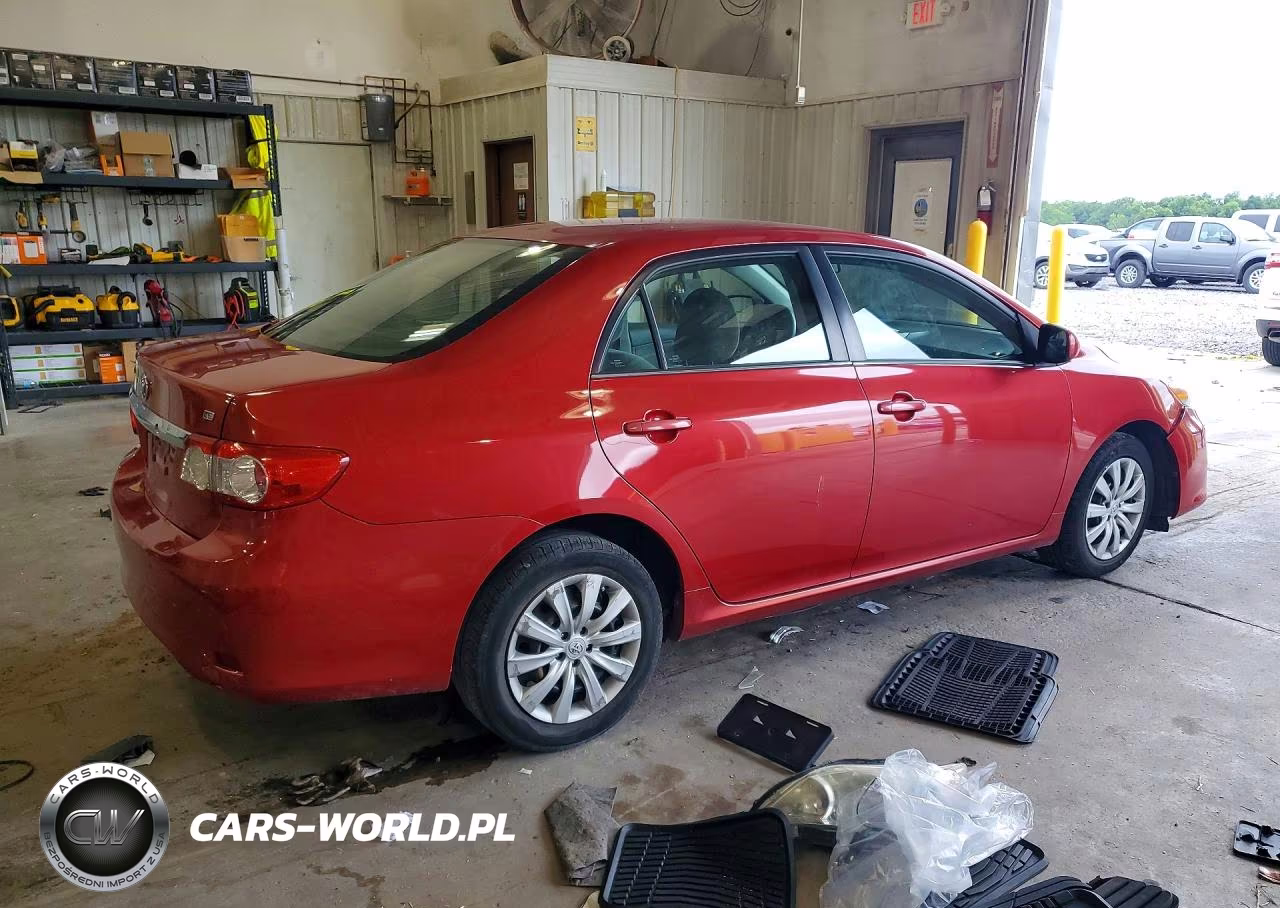 2013 Toyota Corolla Le VIN:2T1BU4EE9DC998024 - 3