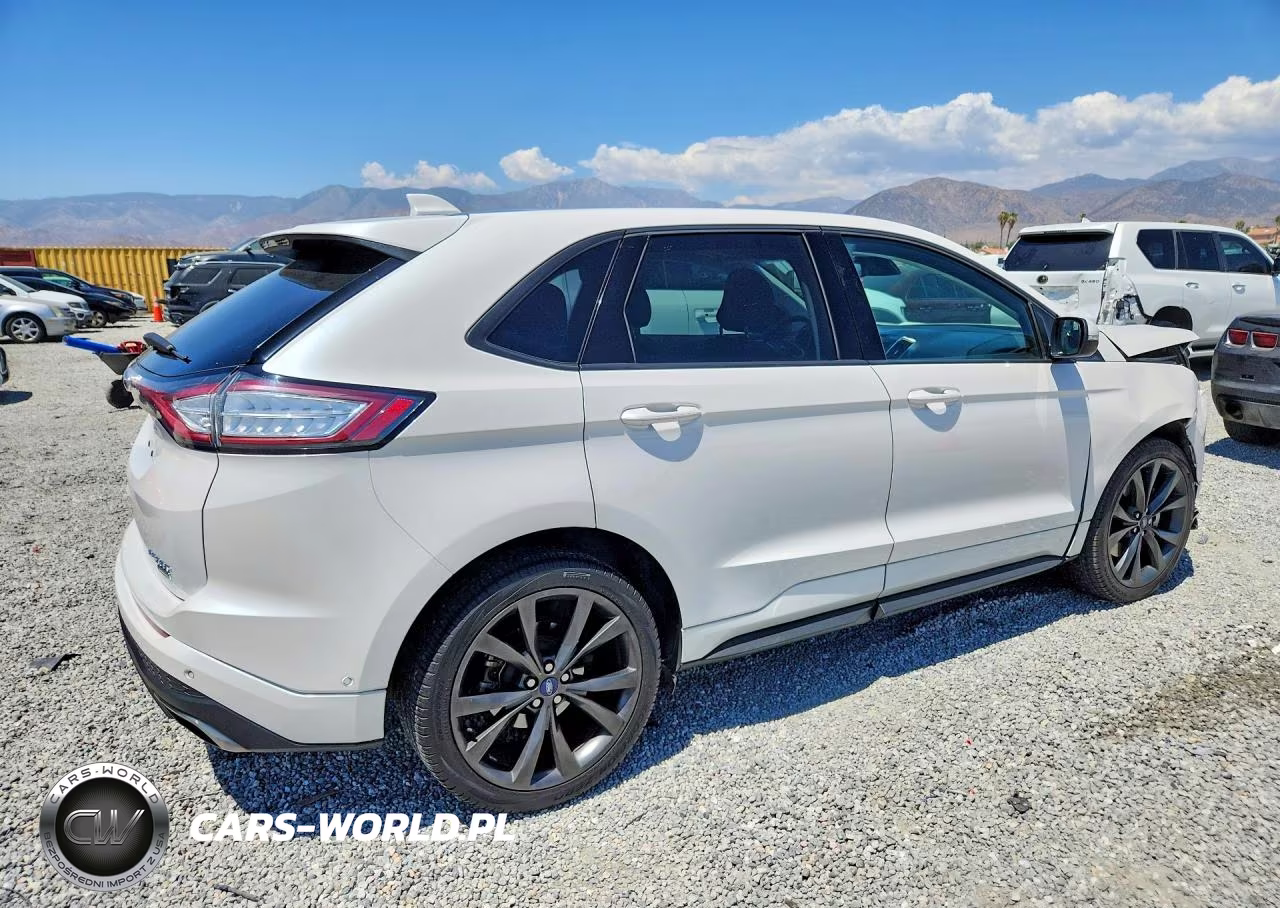2015 Ford Edge Sport VIN:2FMPK3AP5FBB74235 - 3