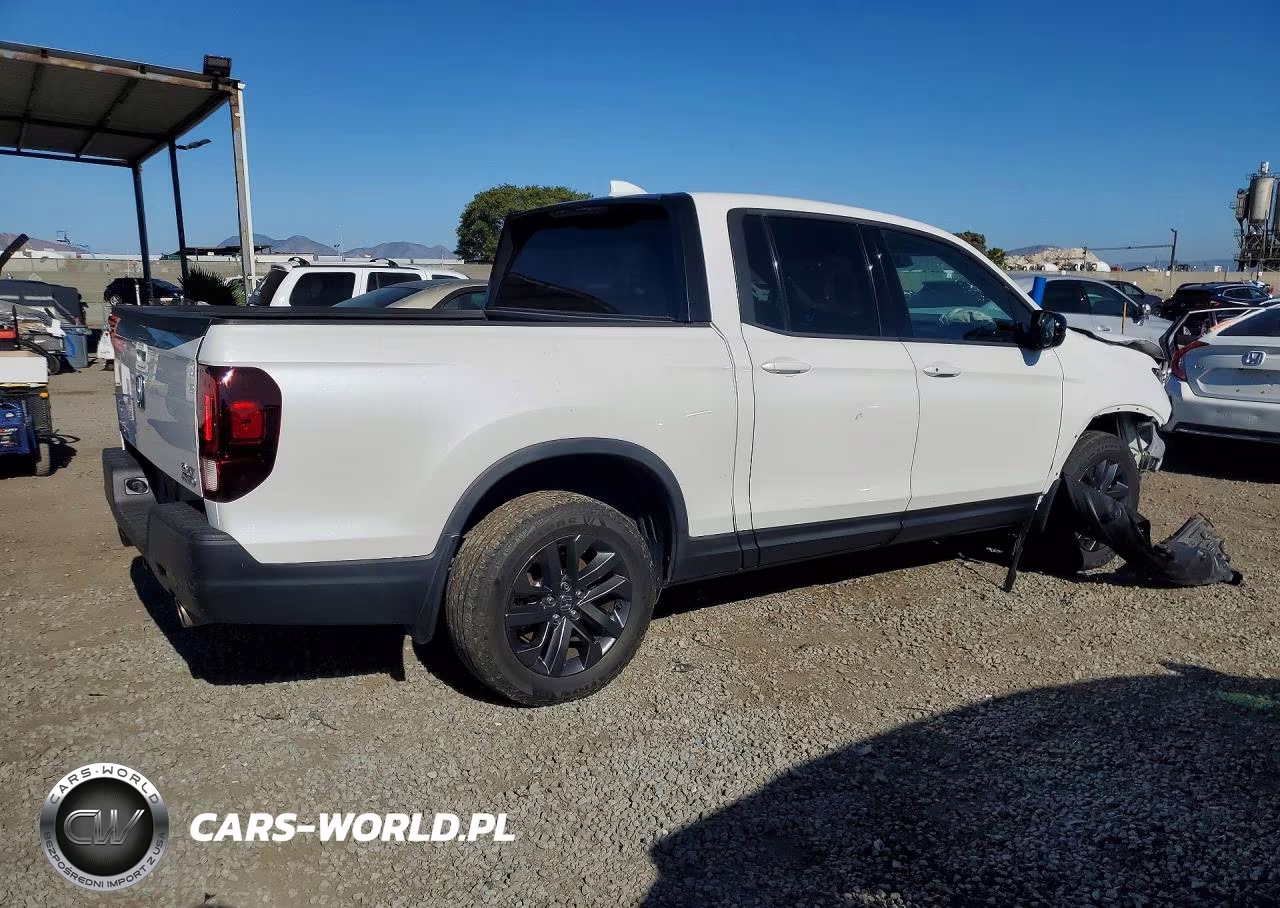 2023 Honda Ridgeline Sport VIN:5FPYK3F11PB032148 - 3