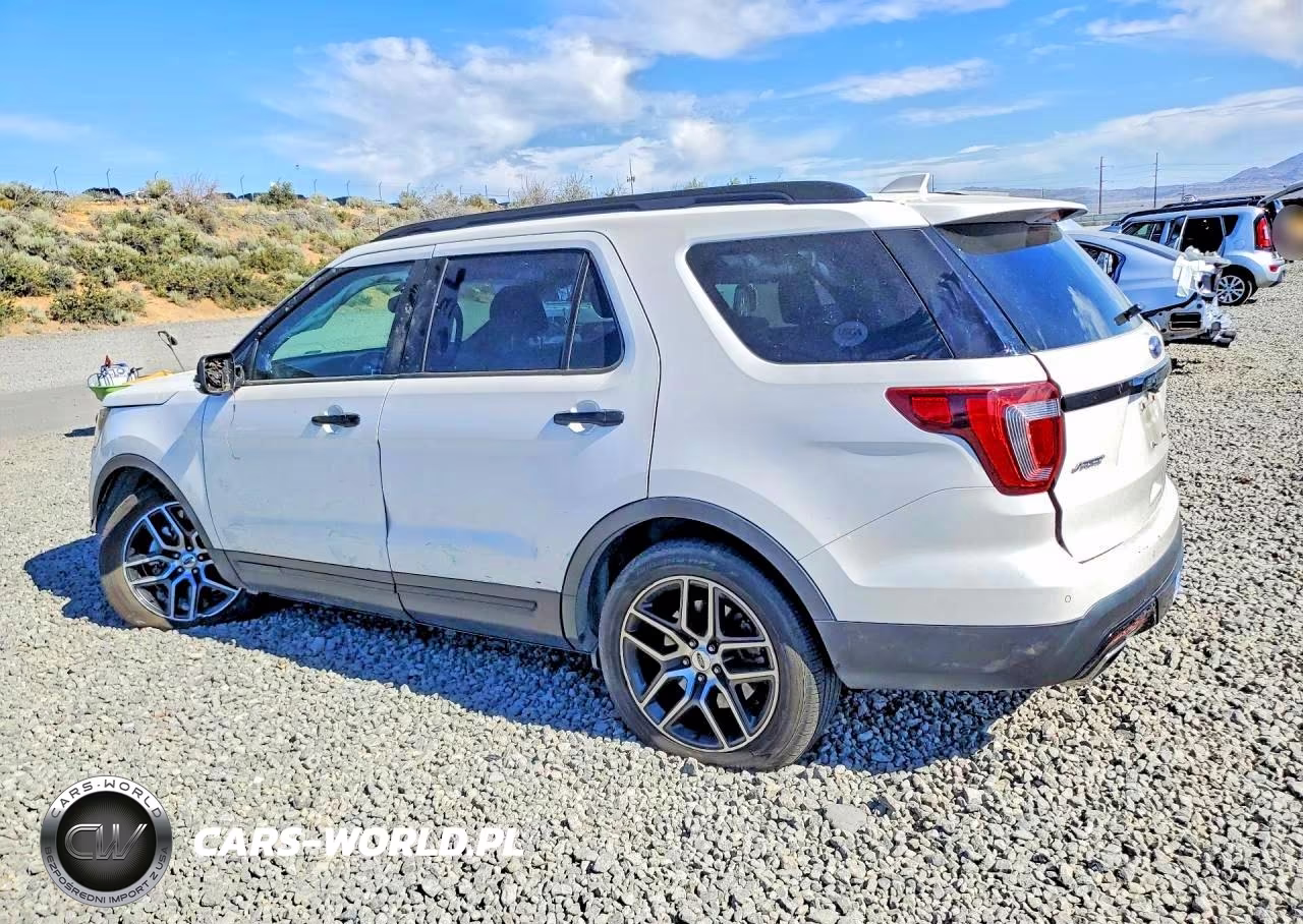 2016 Ford Explorer Sport VIN:1FM5K8GT1GGD29687 - 2