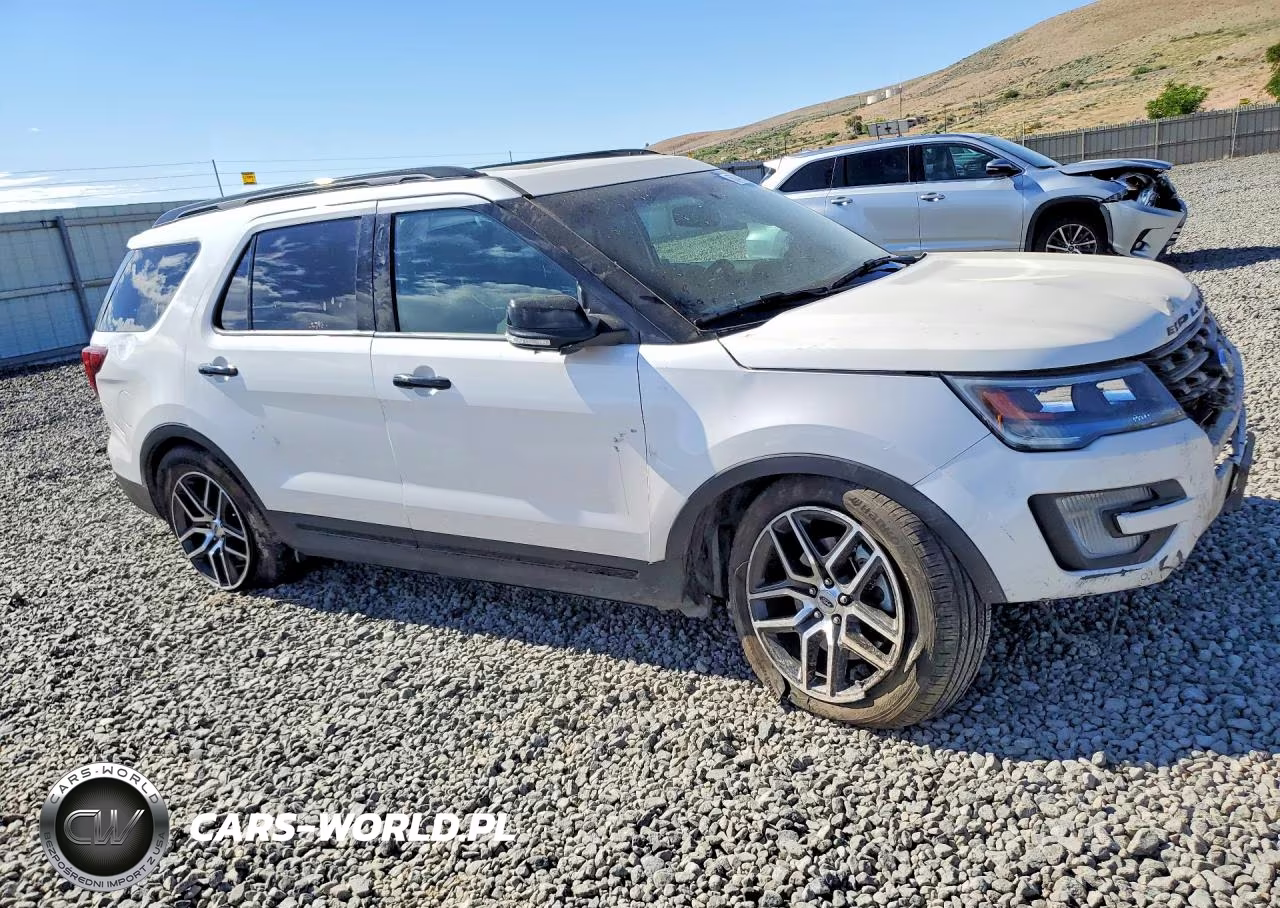 2016 Ford Explorer Sport VIN:1FM5K8GT1GGD29687 - 4
