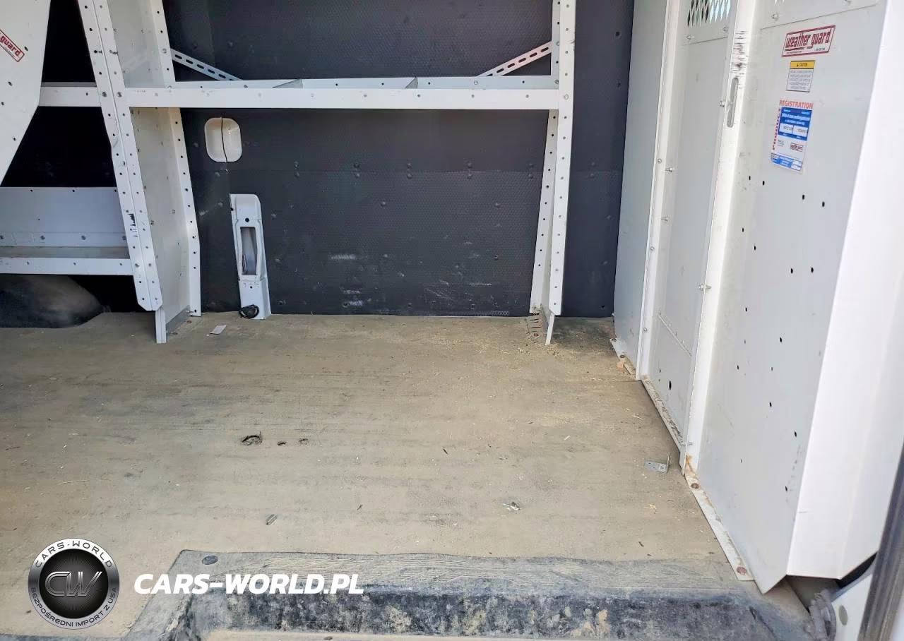 2018 Ford Transit T-250 VIN:1FTYR2CM8JKB50219 - 11