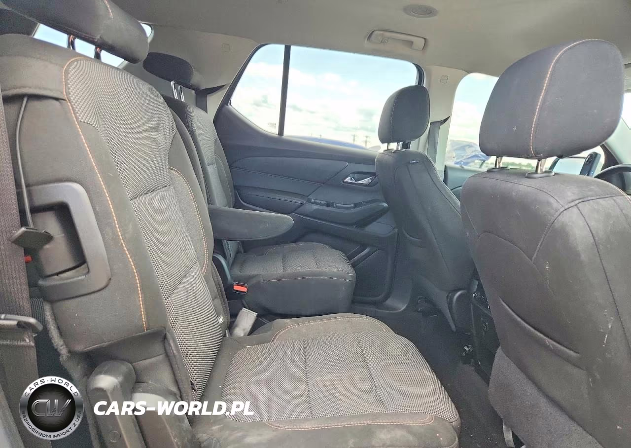 2018 Chevrolet Traverse Lt VIN:1GNERGKW8JJ180773 - 10
