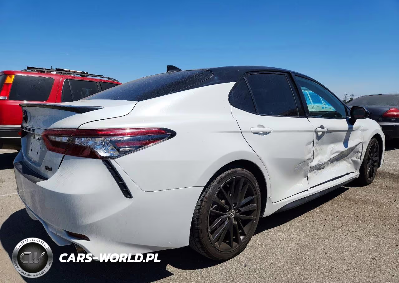 2021 Toyota Camry Xse VIN:4T1K61AK7MU440031 - 3