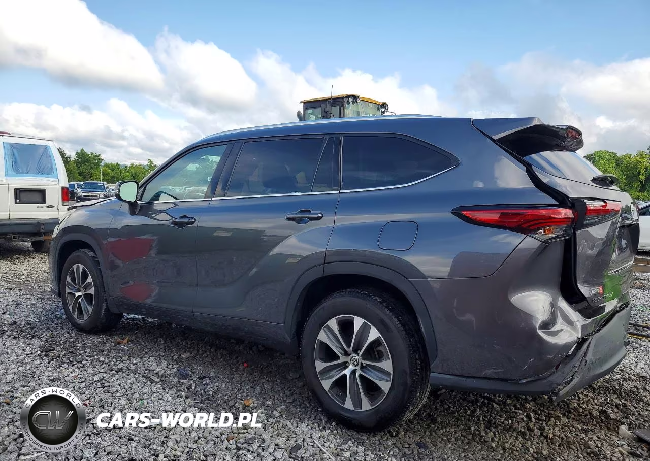 2021 Toyota Highlander Xle VIN:5TDGZRAH9MS518351 - 2