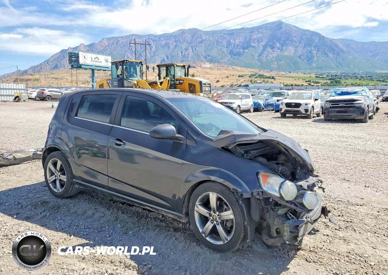 2014 Chevrolet Sonic Rs VIN:1G1JG6SB4E4238234 - 4