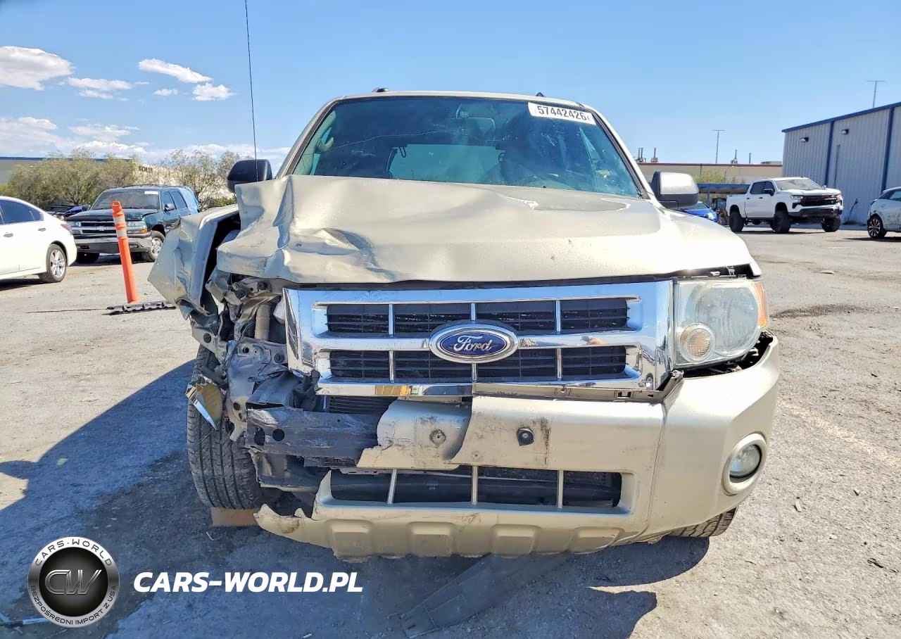 2011 Ford Escape Xlt VIN:1FMCU0D74BKB66551 - 5