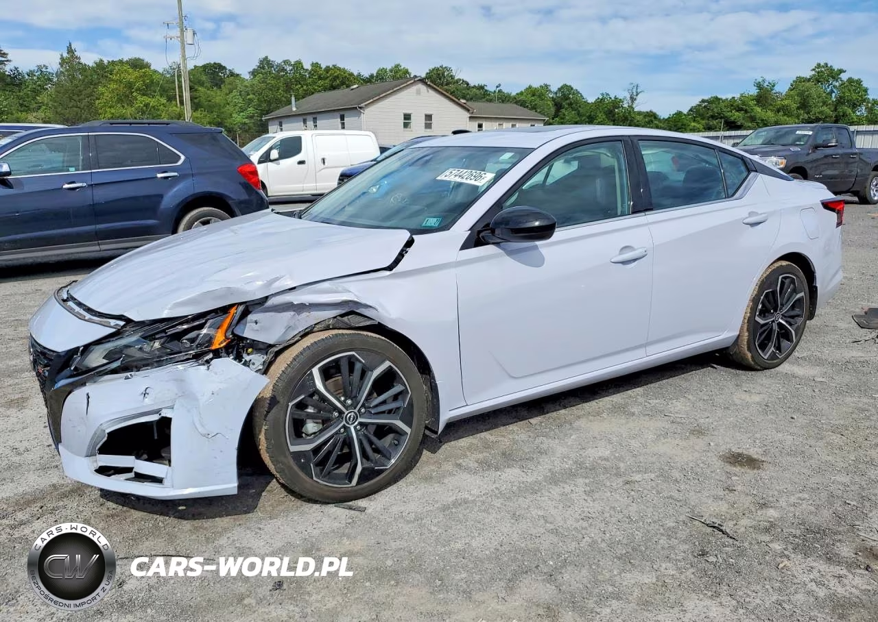 2024 Nissan Altima Sr – zdjęcie 1 z 12