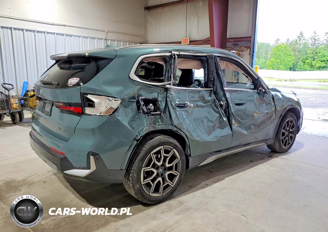 2026 BMW X1 xDrive28I VIN:WBX73EF02T5539403 - 3