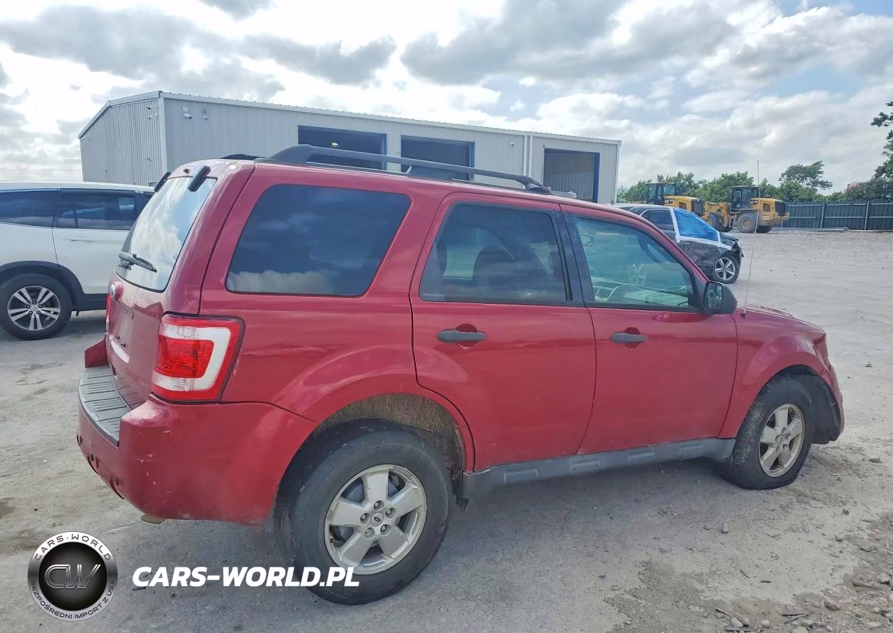 2011 Ford Escape Xlt VIN:1FMCU0D77BKB22253 - 3