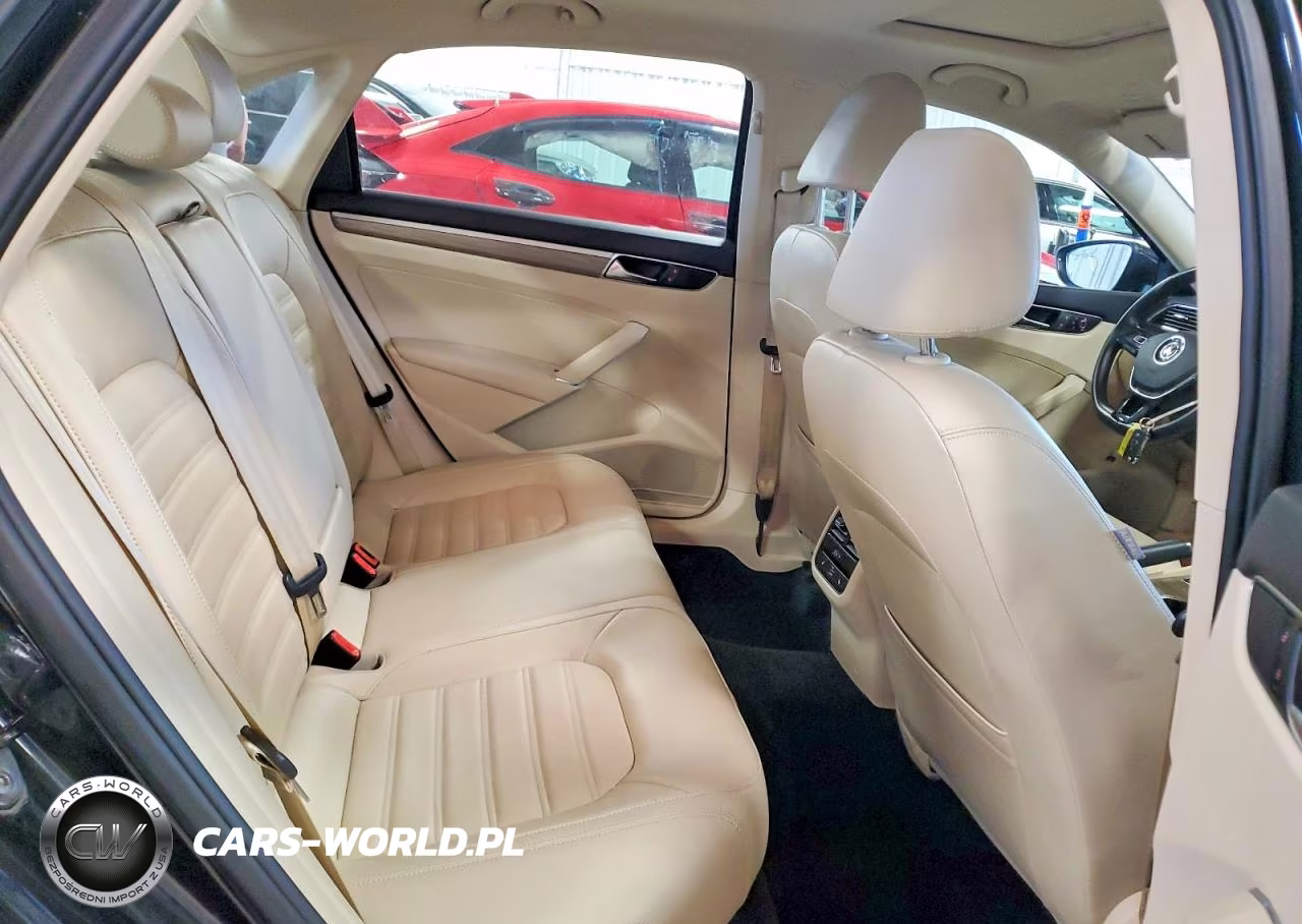 2017 Volkswagen Passat Sel Premium VIN:1VWCT7A33HC042045 - 10