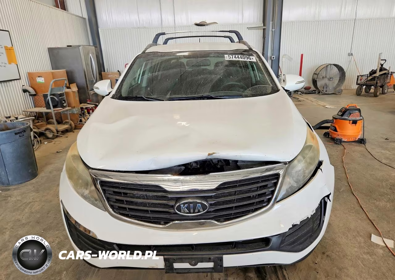 2011 Kia Sportage Lx VIN:KNDPBCA29B7083934 - 5