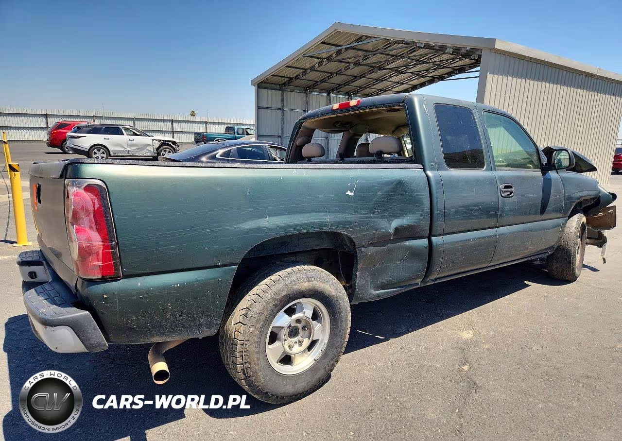 2004 Chevrolet Silverado C1500 VIN:2GCEC19V141348322 - 3