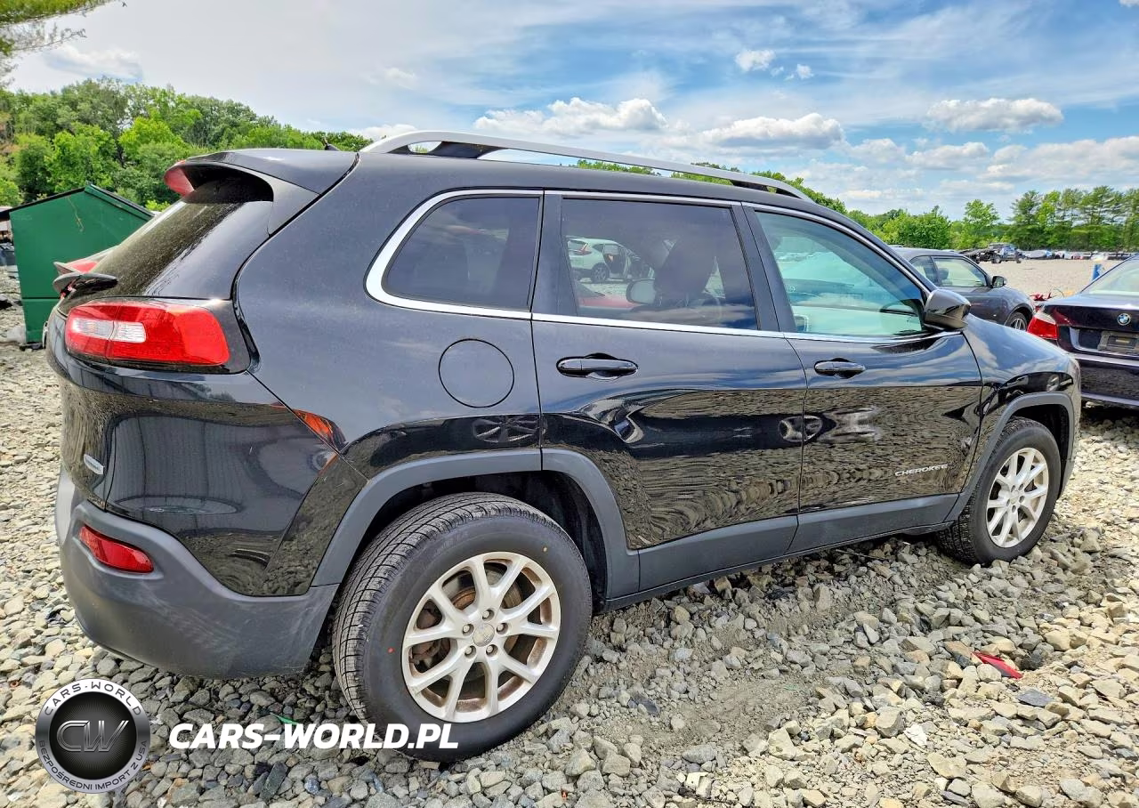 2014 Jeep Cherokee Latitude VIN:1C4PJMCS8EW129124 - 3
