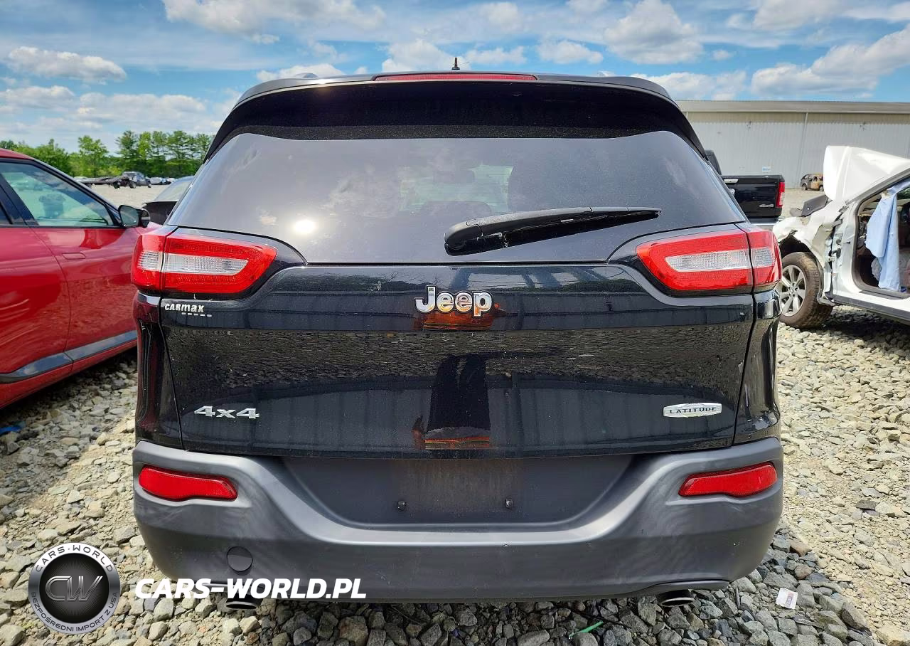 2014 Jeep Cherokee Latitude VIN:1C4PJMCS8EW129124 - 6