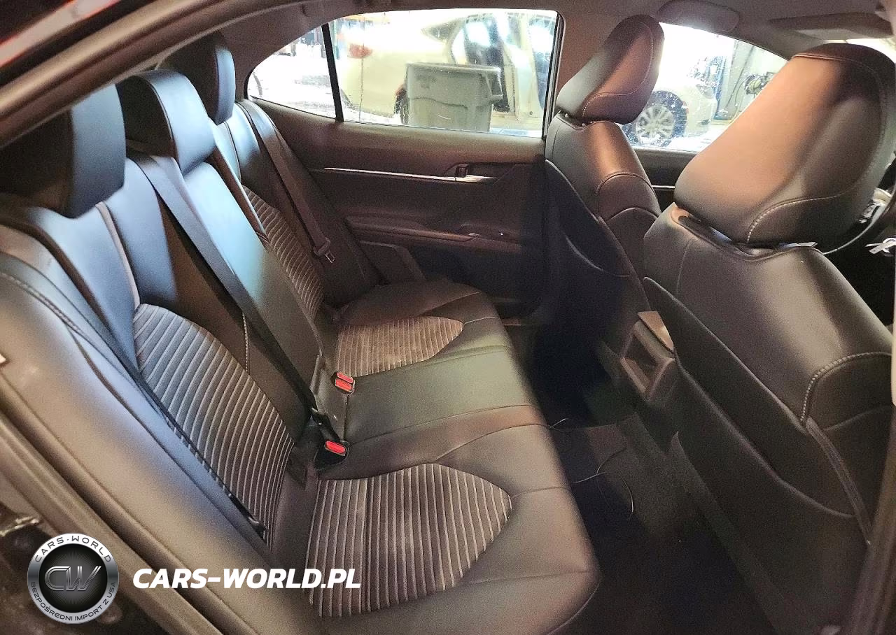 2020 Toyota Camry Se Nightshade VIN:4T1G11AK0LU343191 - 10