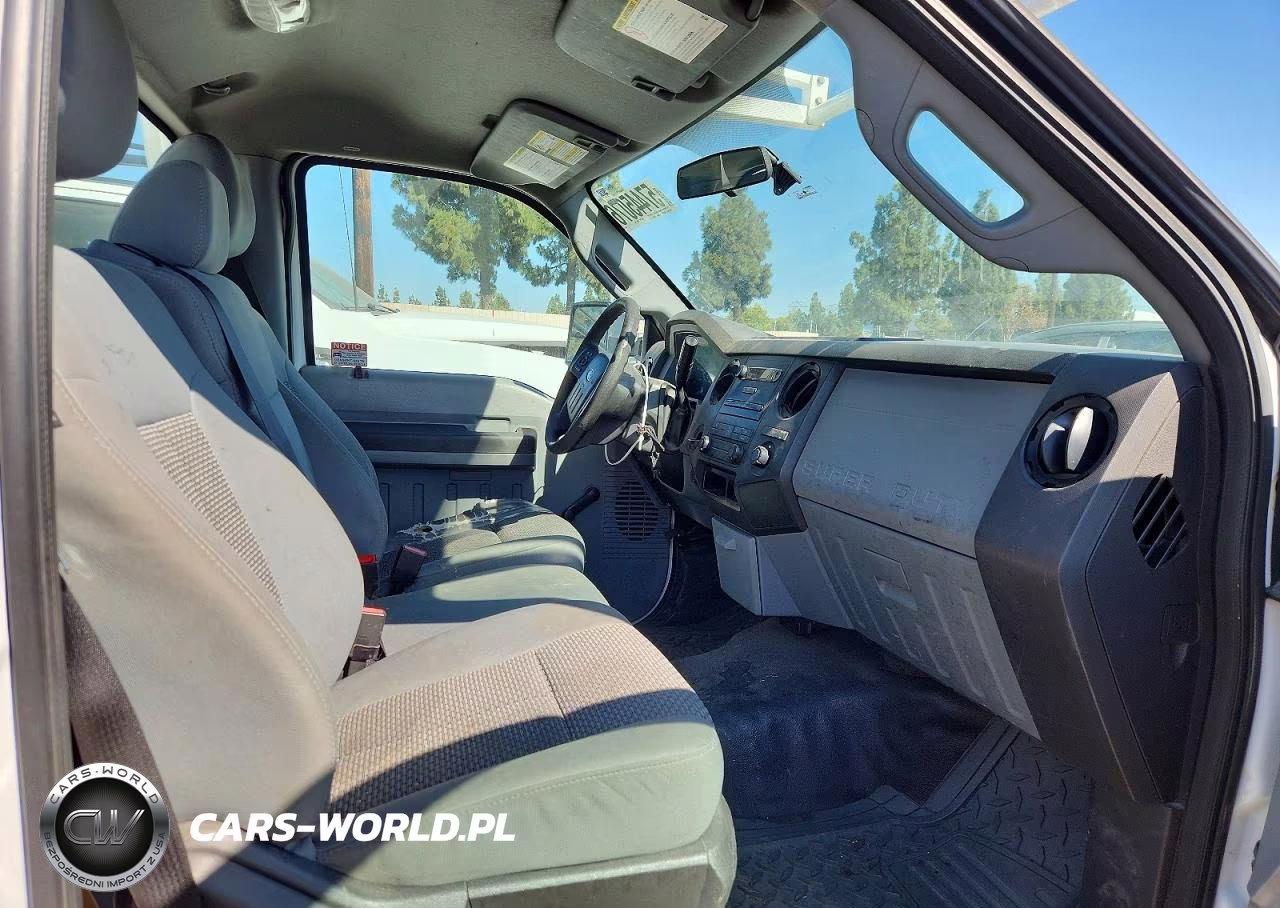 2013 Ford F250 Super Duty VIN:1FTBF2A65DEA68809 - 11