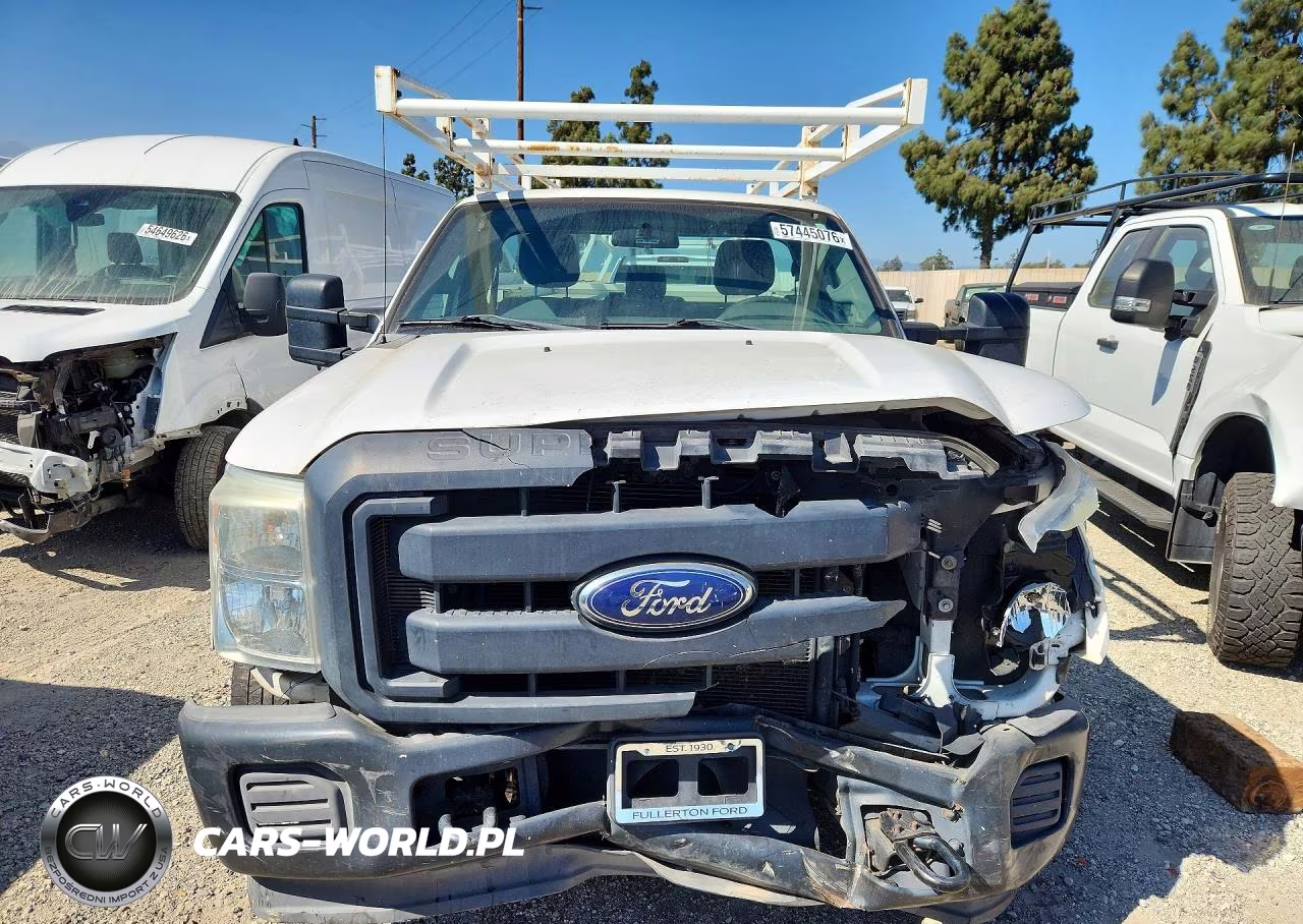 2013 Ford F250 Super Duty VIN:1FTBF2A65DEA68809 - 5