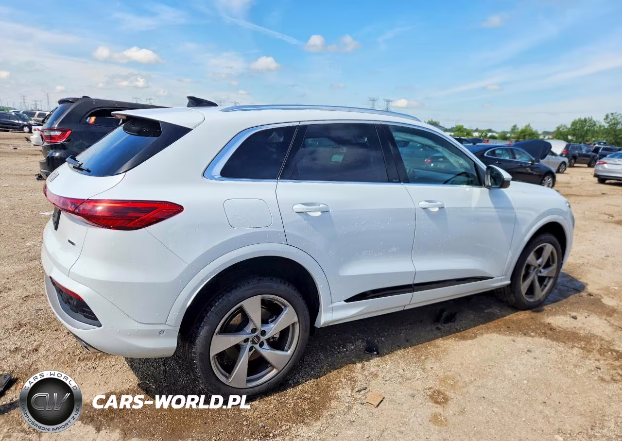 2025 Audi Q5 Premium Plus VIN:WA12AAGU8S2026979 - 3