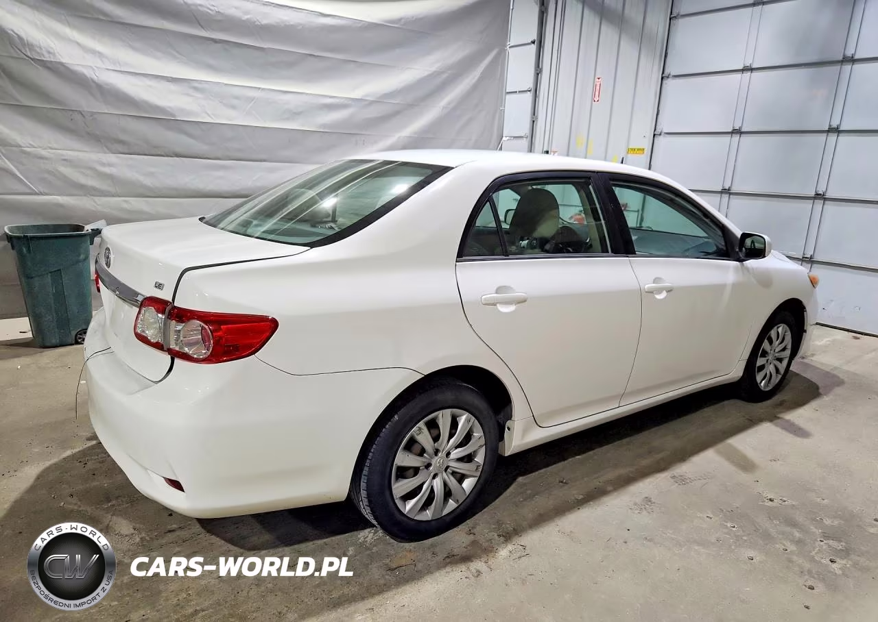 2013 Toyota Corolla Le VIN:2T1BU4EE5DC013475 - 3