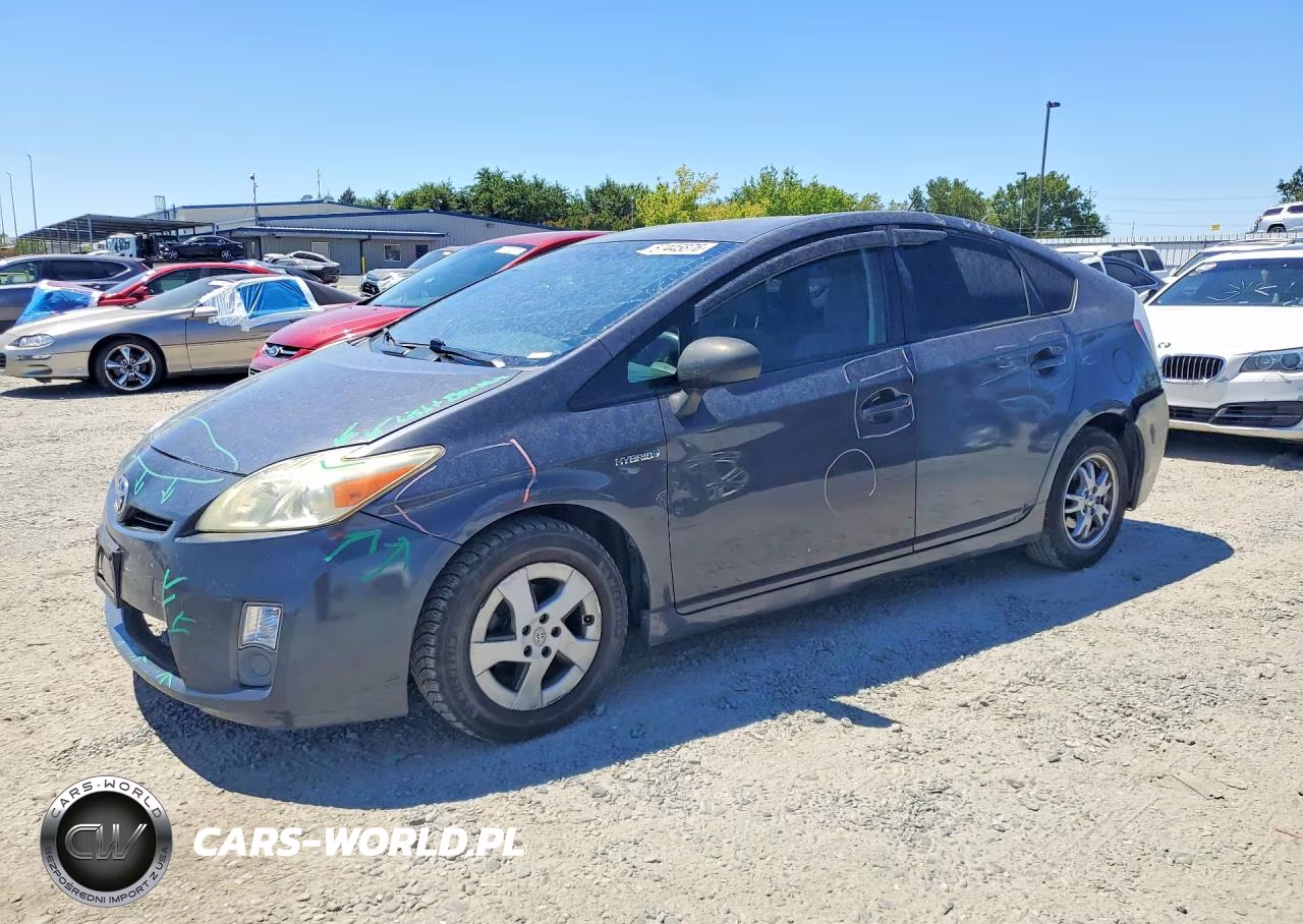 2011 Toyota Prius Two – zdjęcie 1 z 12