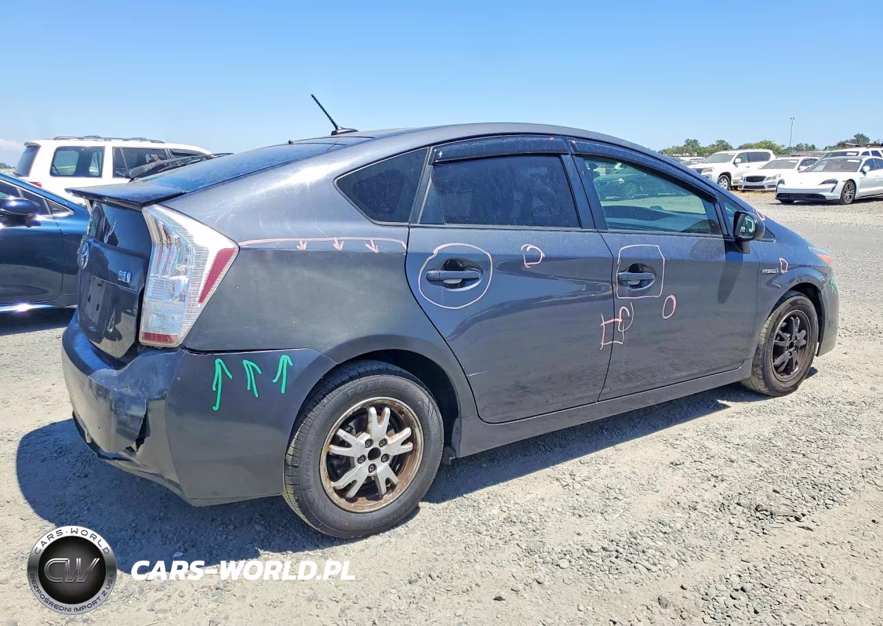 2011 Toyota Prius Two VIN:JTDKN3DU0B5311054 - 3