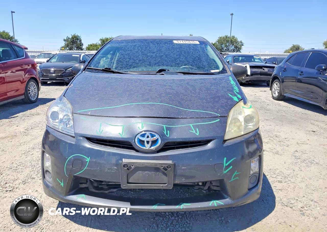 2011 Toyota Prius Two VIN:JTDKN3DU0B5311054 - 5
