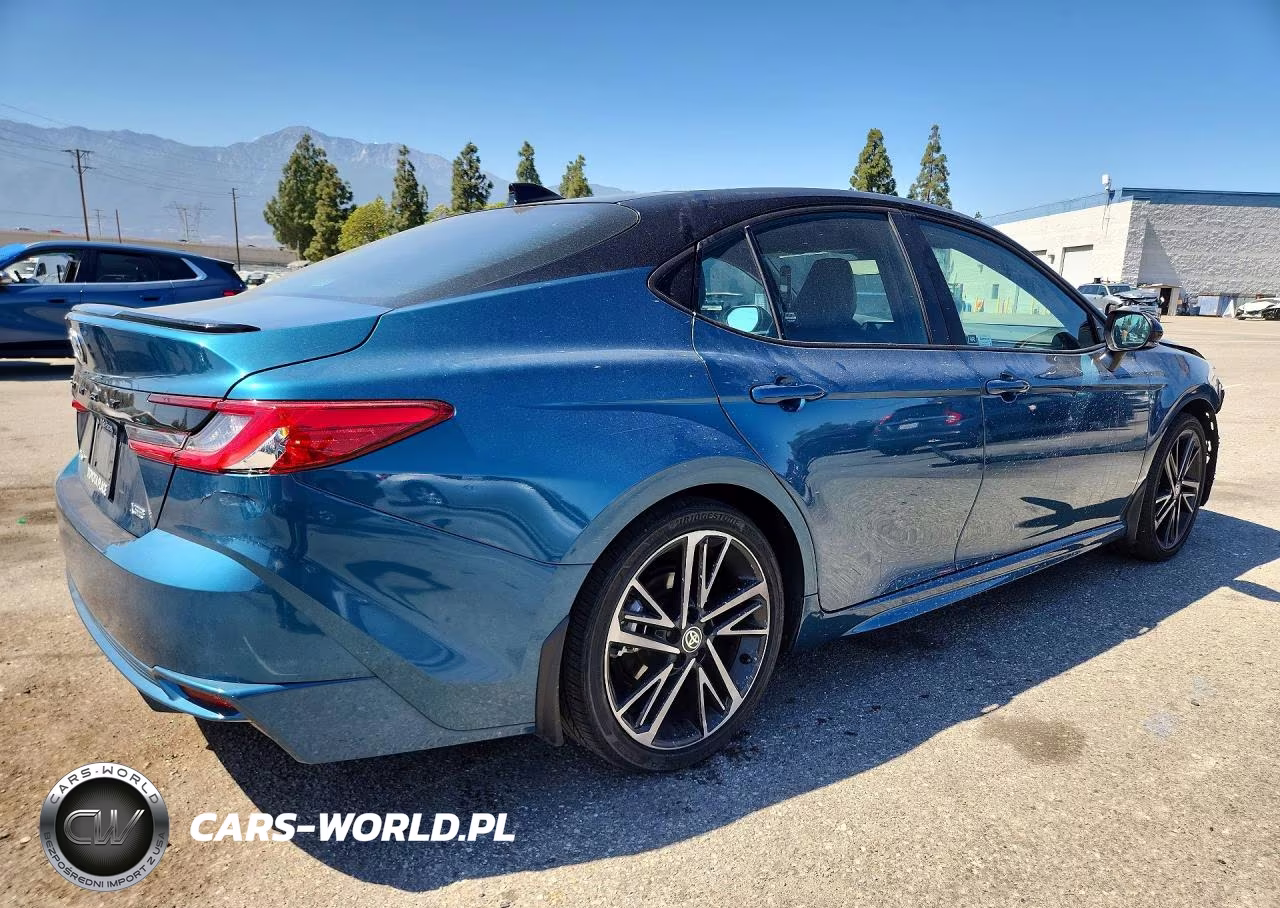 2025 Toyota Camry Xse VIN:4T1DAACK1SU005295 - 3