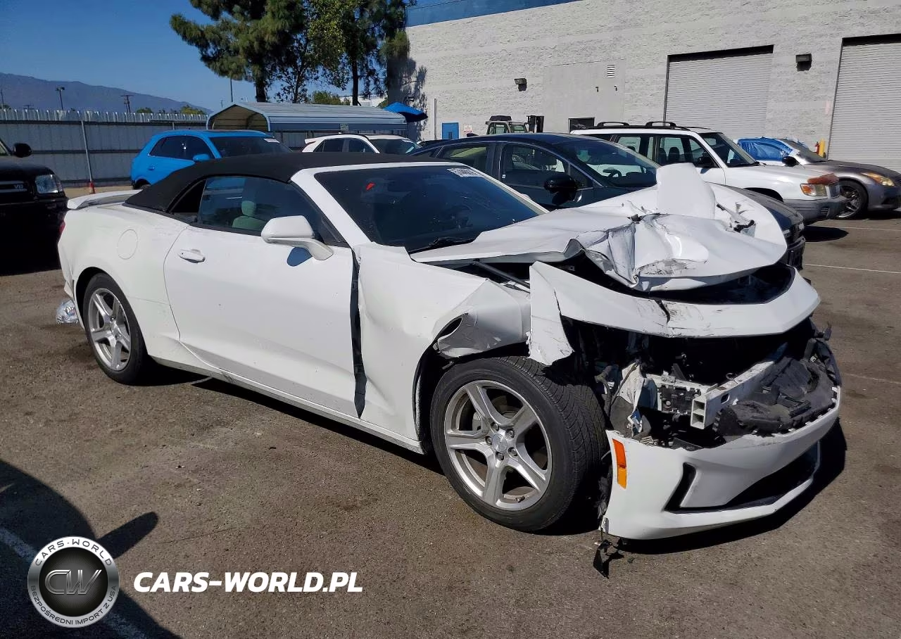 2019 Chevrolet Camaro Ls VIN:1G1FB3DX6K0124993 - 4