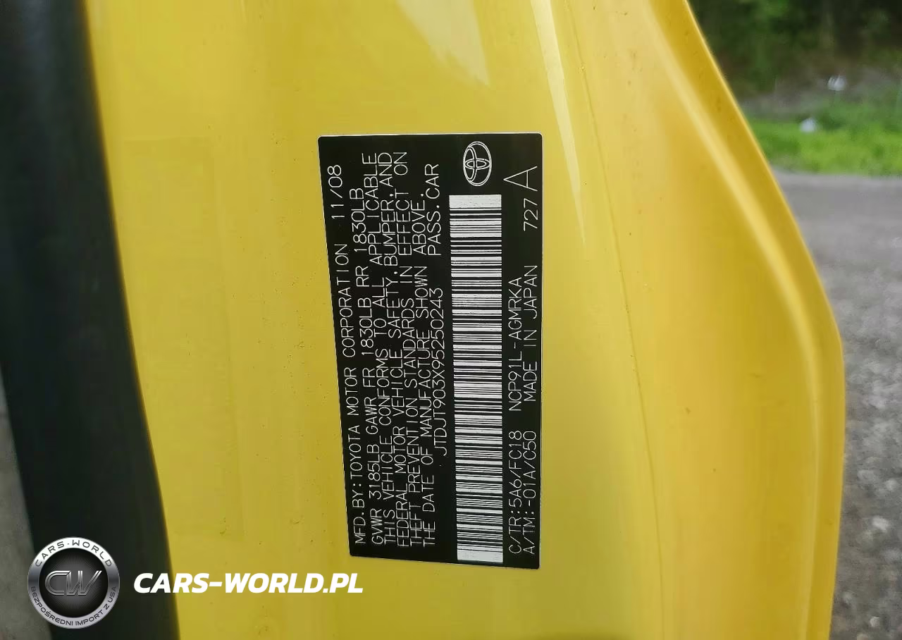 2009 Toyota Yaris Base VIN:JTDJT903X95250243 - 13