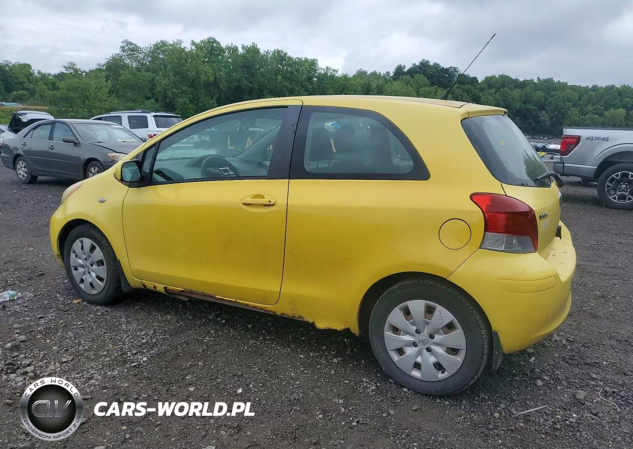 2009 Toyota Yaris Base VIN:JTDJT903X95250243 - 2