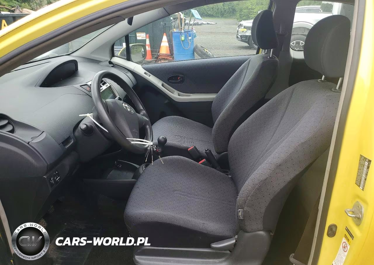 2009 Toyota Yaris Base VIN:JTDJT903X95250243 - 7