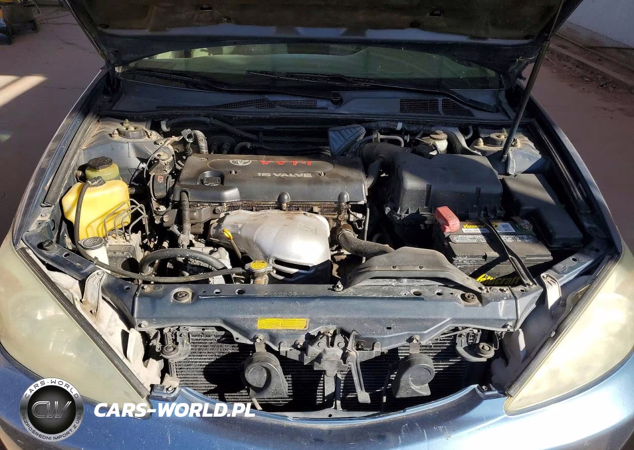 2002 Toyota Camry Le VIN:JTDBE30K120116162 - 11