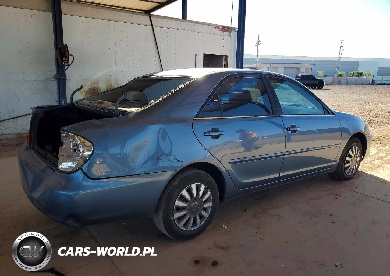 2002 Toyota Camry Le VIN:JTDBE30K120116162 - 3