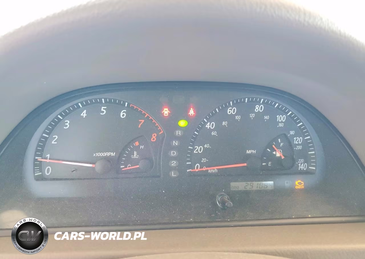 2002 Toyota Camry Le VIN:JTDBE30K120116162 - 9