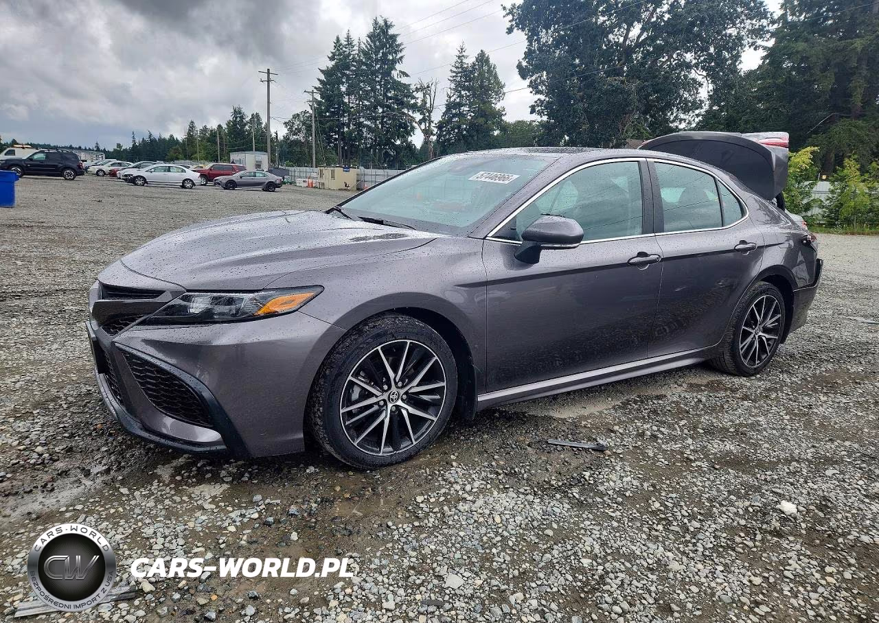 2023 Toyota Camry Hybrid Se – zdjęcie 1 z 12
