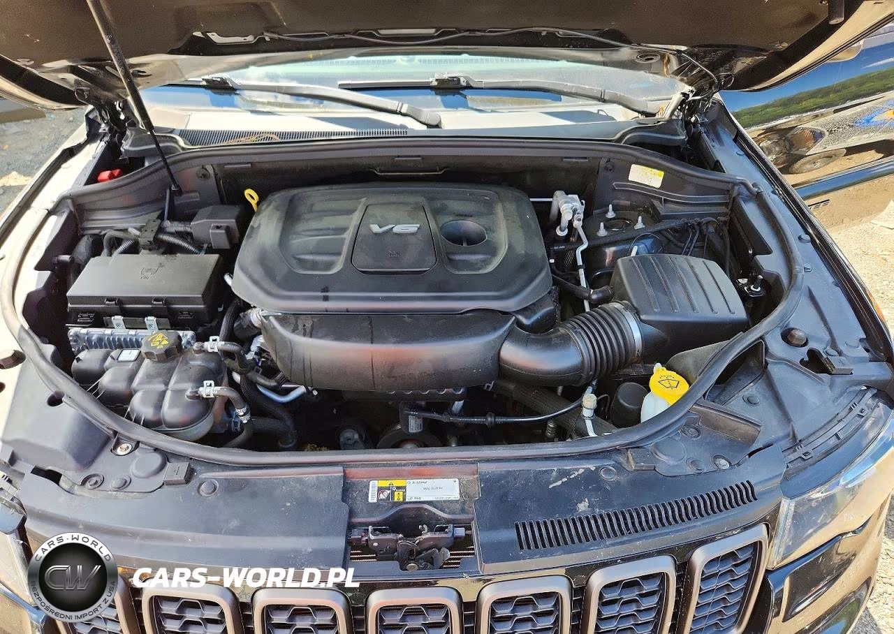 2016 Jeep Grand Cherokee Laredo VIN:1C4RJFAG4GC475663 - 12