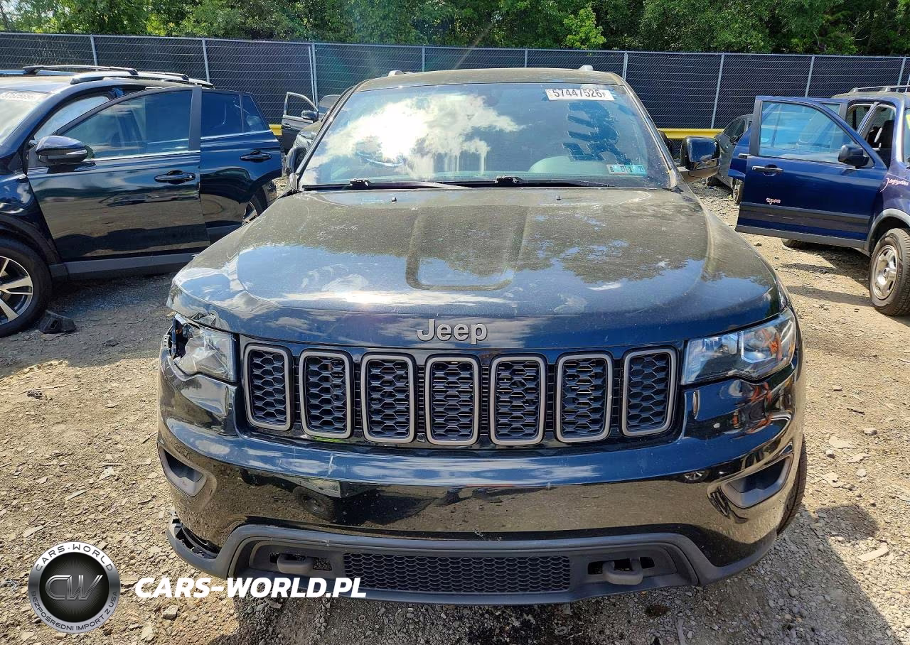 2016 Jeep Grand Cherokee Laredo VIN:1C4RJFAG4GC475663 - 5