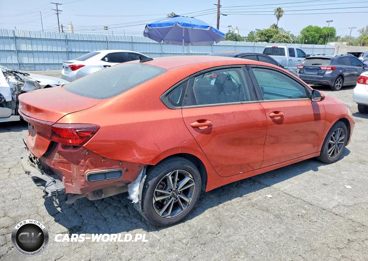 2023 Kia Forte Lxs VIN:3KPF24AD8PE680292 - 3