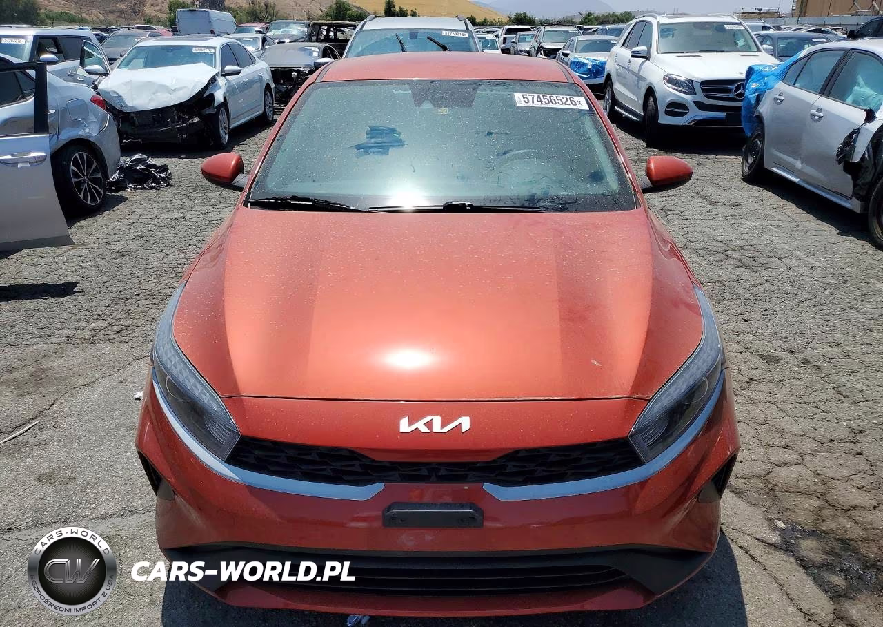 2023 Kia Forte Lxs VIN:3KPF24AD8PE680292 - 5