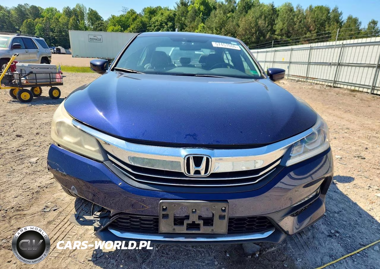2017 Honda Accord Sport VIN:1HGCR2F55HA001024 - 5