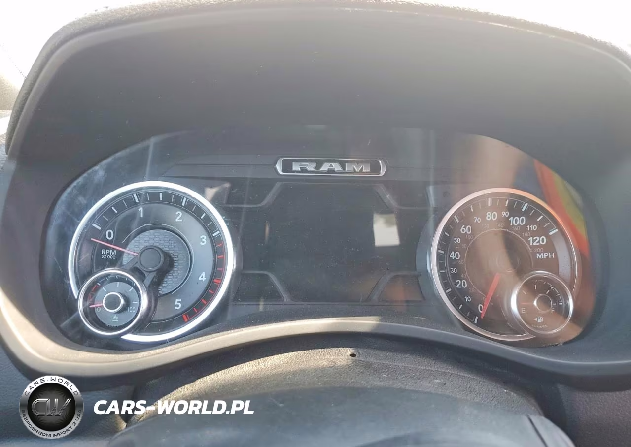 2022 Ram 3500 Laramie VIN:3C63R3EL5NG397335 - 9