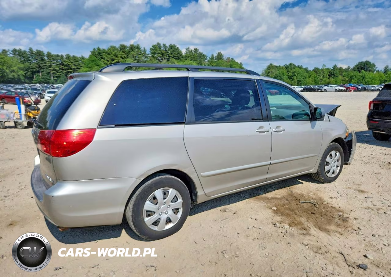 2009 Toyota Sienna Le 8-Passenger VIN:5TDZK23CX9S288137 - 3