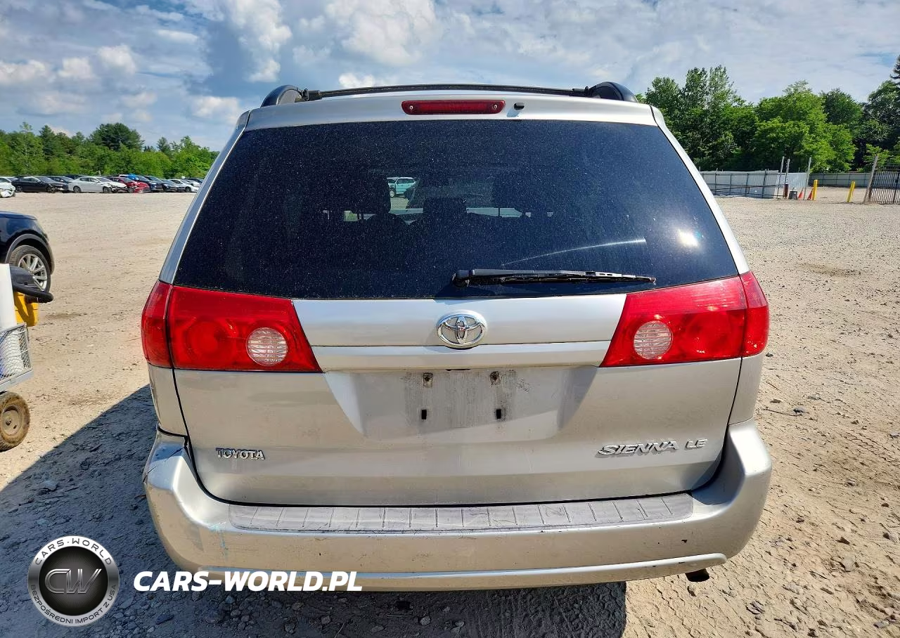 2009 Toyota Sienna Le 8-Passenger VIN:5TDZK23CX9S288137 - 6