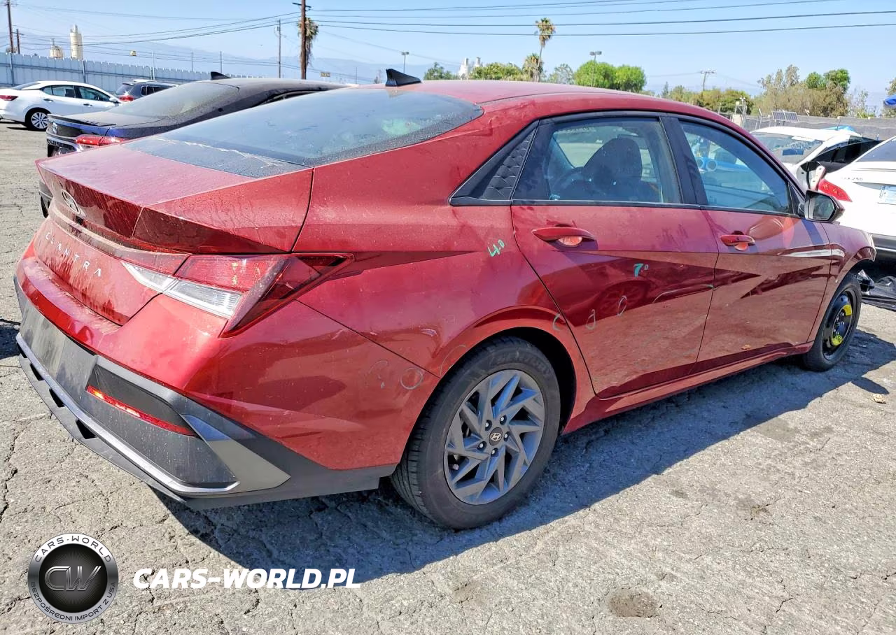 2024 Hyundai Elantra Sel VIN:KMHLM4DG7RU655743 - 3