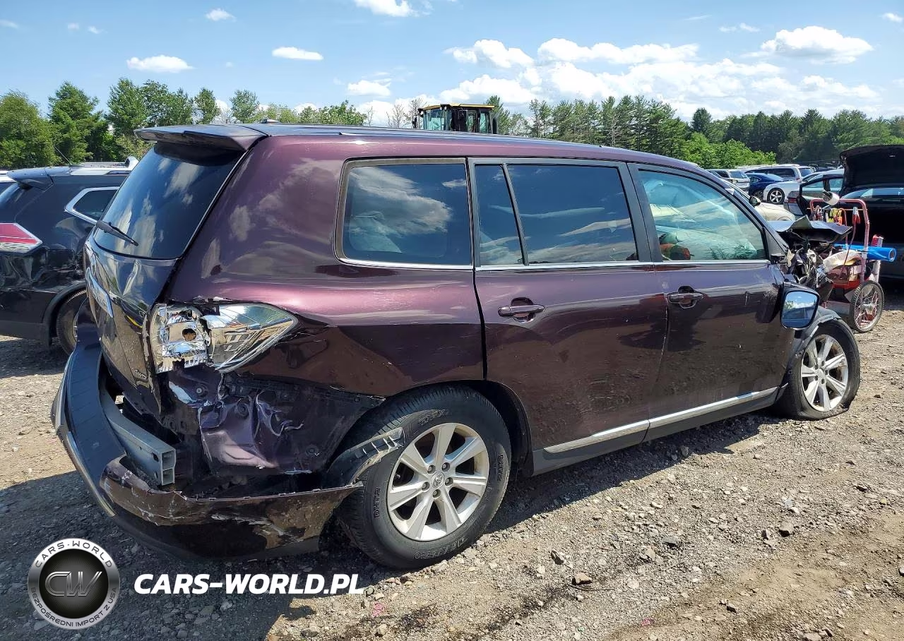 2012 Toyota Highlander Base VIN:5TDBK3EH6CS116470 - 3