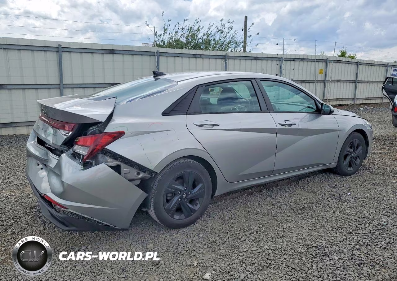 2021 Hyundai Elantra Sel VIN:5NPLM4AG9MH010216 - 3