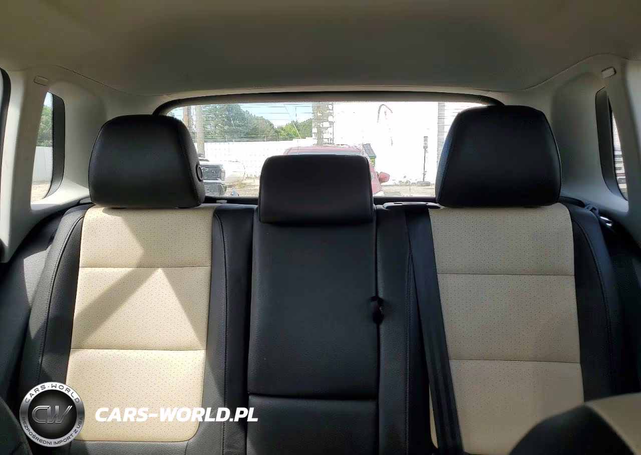 2017 Volkswagen Tiguan S VIN:WVGBV7AX4HW511553 - 10